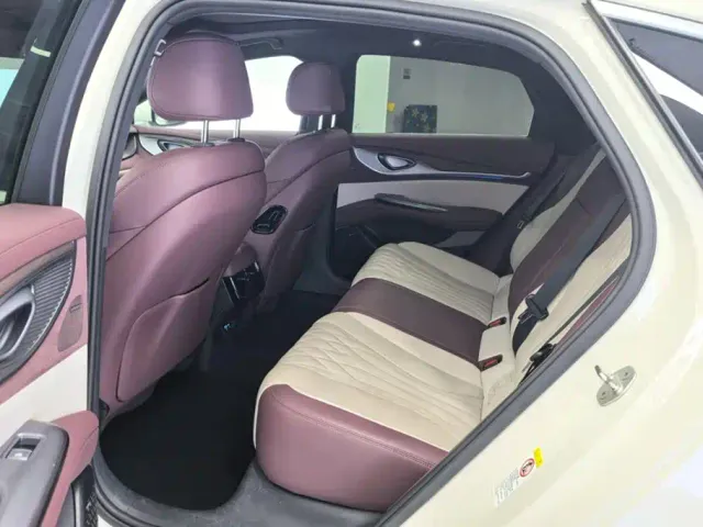 BYD Seal — Фото автомобиля 11