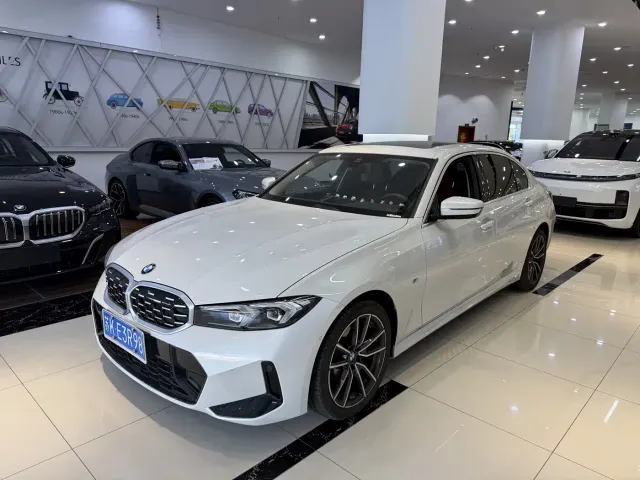 Фотография автомобиля — BMW 3 Series