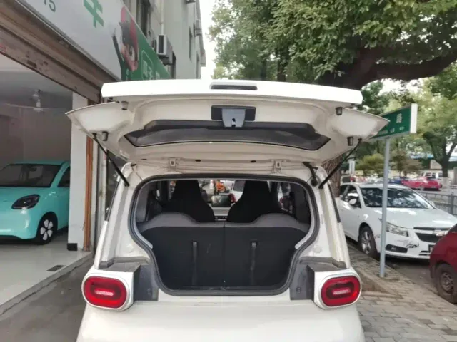 Wuling Hongguang Mini EV — Фото автомобиля 18