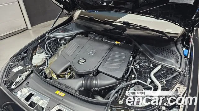 Mercedes-Benz E-Class — Фото автомобиля 6