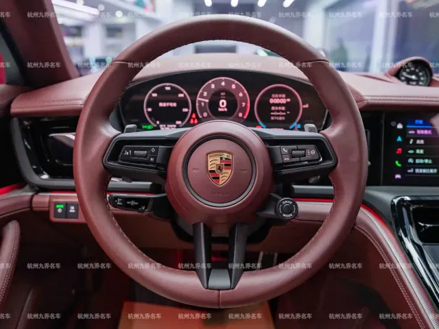 Porsche Panamera — Фото автомобиля 17