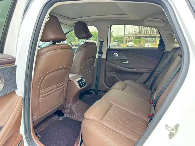 Chery Arrizo 8 — Фото автомобиля 6