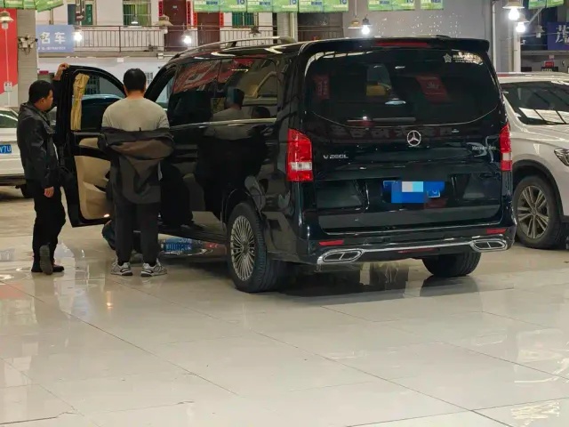 Mercedes-Benz Vito — Фото автомобиля 8