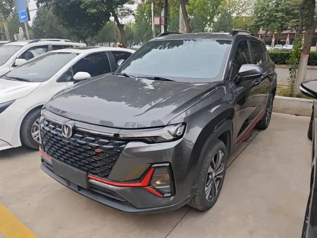 Фотография автомобиля — Changan CS35 Plus