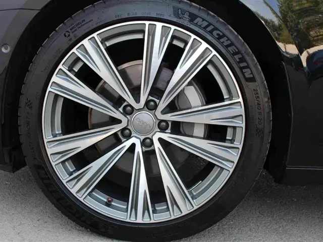Audi A6L — Фото автомобиля 15