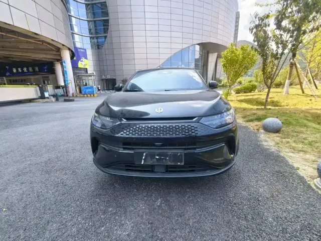 Leapmotor C11 — Фото автомобиля 2