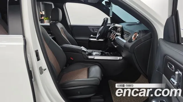Mercedes-Benz EQB X243 — Фото автомобиля 16
