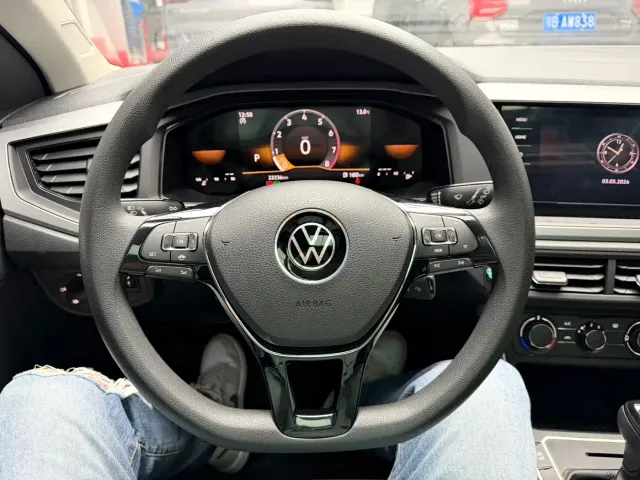 Volkswagen Polo — Фото автомобиля 18