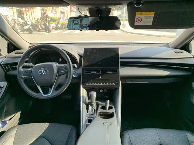 Toyota Avalon — Фото автомобиля 6