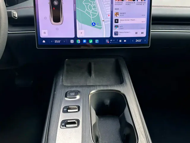 Xiaomi SU7 — Фото автомобиля 18