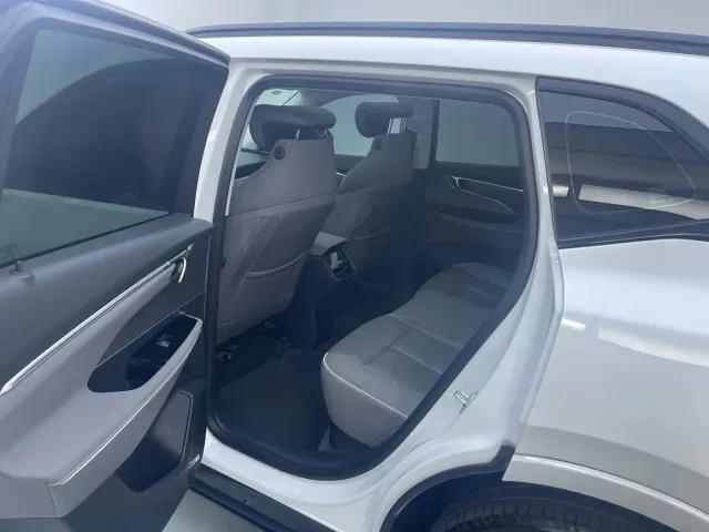 Buick E5 — Фото автомобиля 5