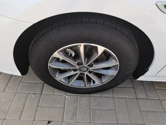 BYD Qin PLUS — Фото автомобиля 22