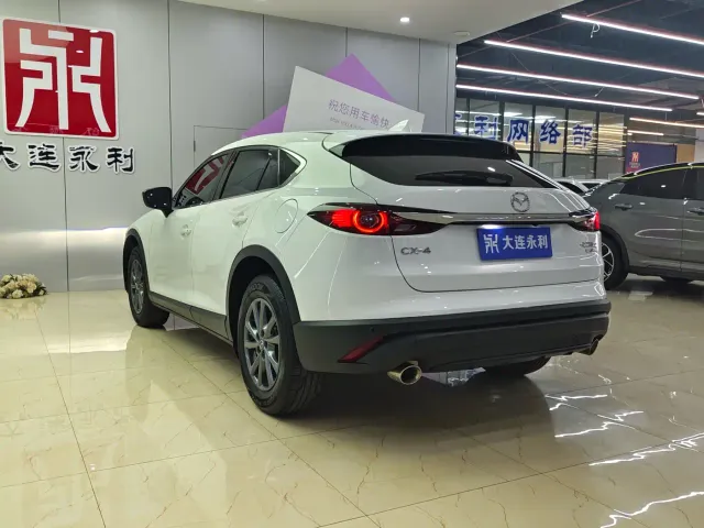 Mazda CX-4 — Фото автомобиля 6