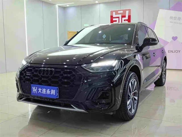 Фотография автомобиля — Audi Q5L