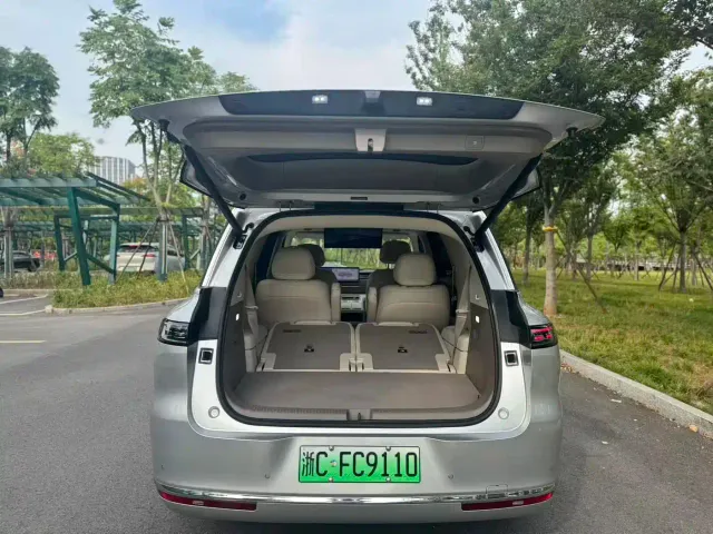 IM Motors LS9 — Фото автомобиля 5