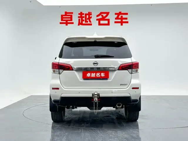 Nissan Terra 2020 2.5L XL Upper Automatic 2WD Luxury Edition — Фото автомобиля 6