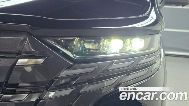 Toyota Alphard — Фото автомобиля 21