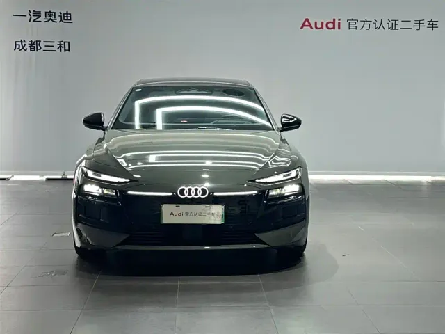 Audi A6L e-tron — Фото автомобиля 2