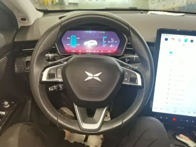 Xpeng G3 — Фото автомобиля 10
