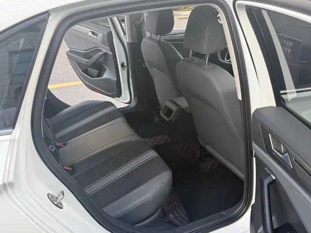 Volkswagen Sagitar — Фото автомобиля 11