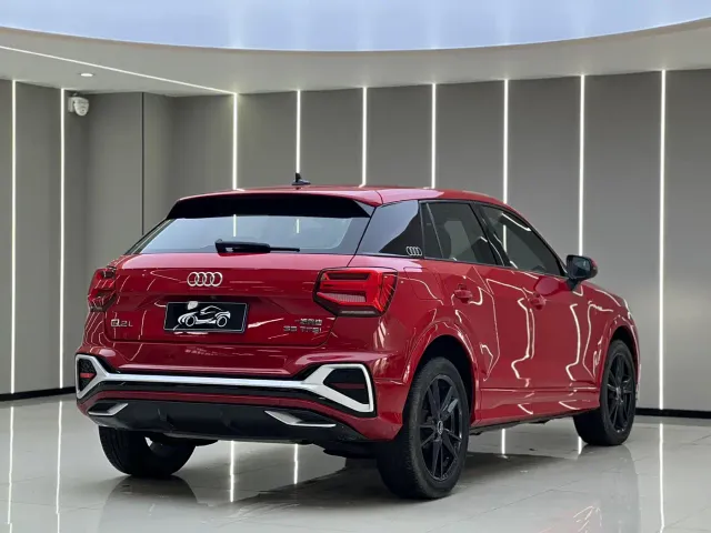 Audi Q2L — Фото автомобиля 16