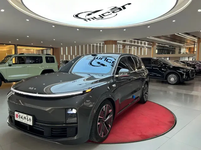 Фотография автомобиля — Li Auto L8