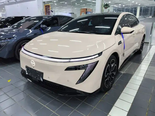 Фотография автомобиля — Nissan N7