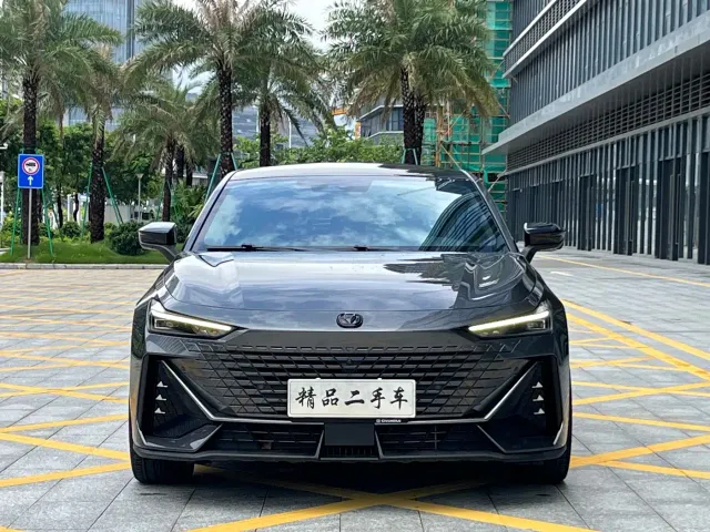 Changan UNI-V — Фото автомобиля 2
