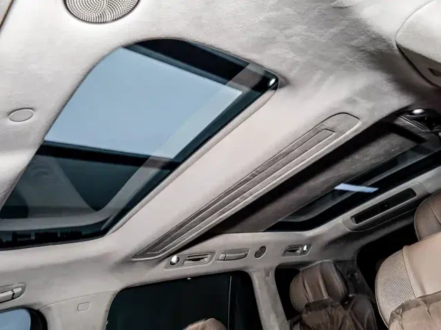 AITO Wenjie AITO M9 2025 Extended Range Ultra 52kWh 6-Seater — Фото автомобиля 28