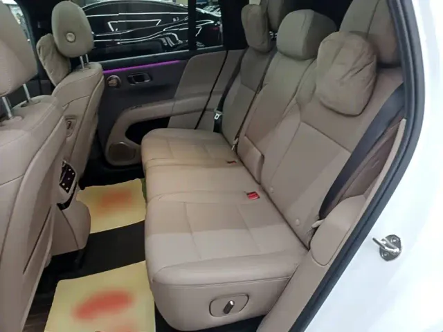 Li Auto i6 — Фото автомобиля 16
