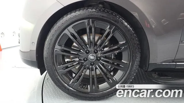 Land Rover Range Rover — Фото автомобиля 5
