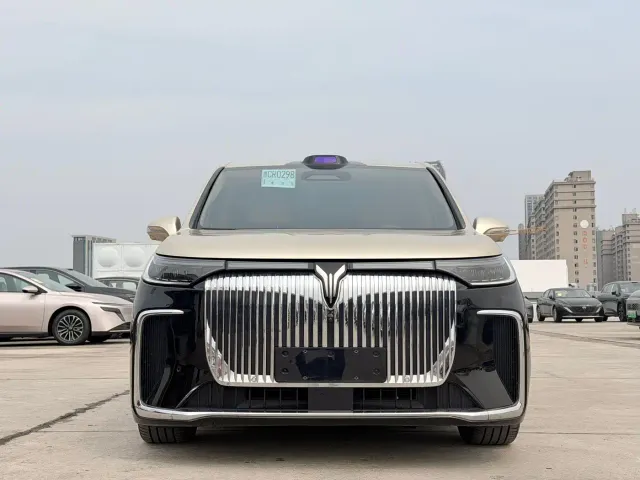 Voyah Auto Voyah Dreamer 2025 EV AWD Flagship Qiankun Edition — Фото автомобиля 2