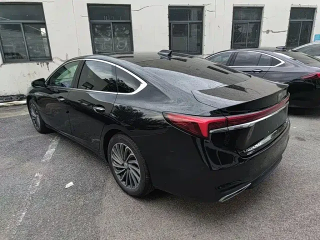 Buick LaCrosse — Фото автомобиля 4