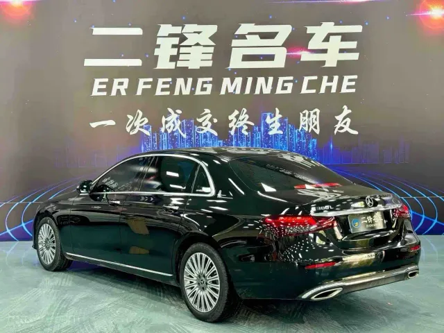Mercedes-Benz E-Class — Фото автомобиля 6