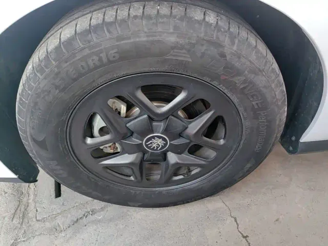 BYD Qin PLUS — Фото автомобиля 22
