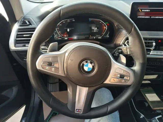 BMW X3 — Фото автомобиля 10