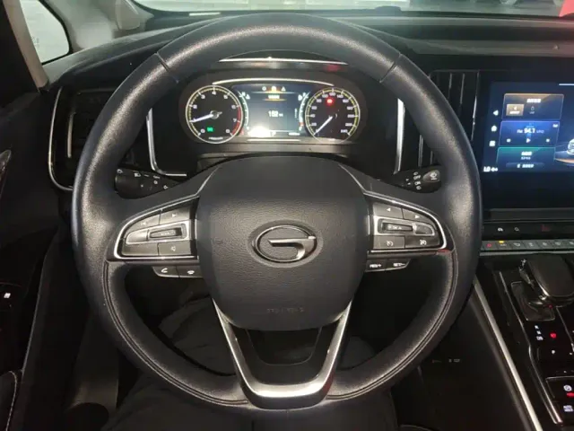 GAC Trumpchi M8 — Фото автомобиля 10