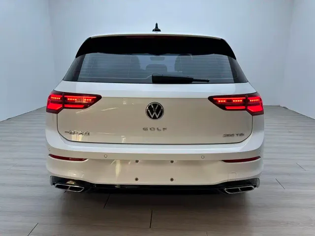 Volkswagen Golf — Фото автомобиля 5