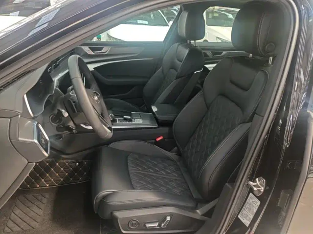Audi A6L — Фото автомобиля 14