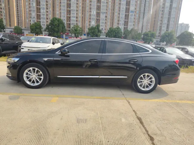Buick LaCrosse — Фото автомобиля 4