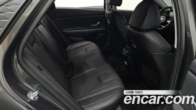 Hyundai Avante CN7 — Фото автомобиля 11