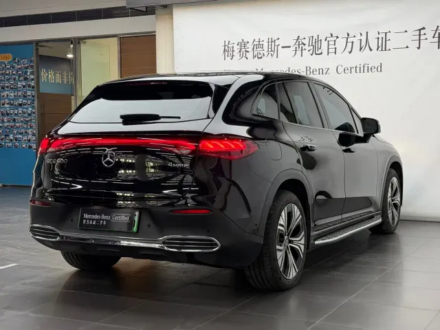 Mercedes-Benz EQE SUV — Фото автомобиля 4