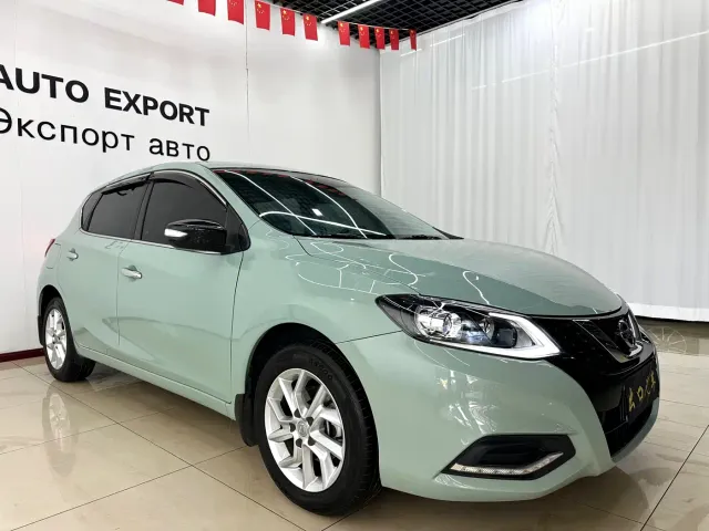 Nissan Tiida — Фото автомобиля 3