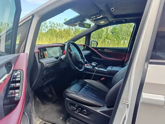 GAC Trumpchi M8 — Фото автомобиля 7