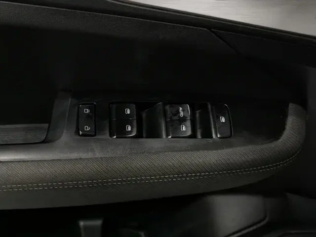 Wuling Jiachen — Фото автомобиля 9