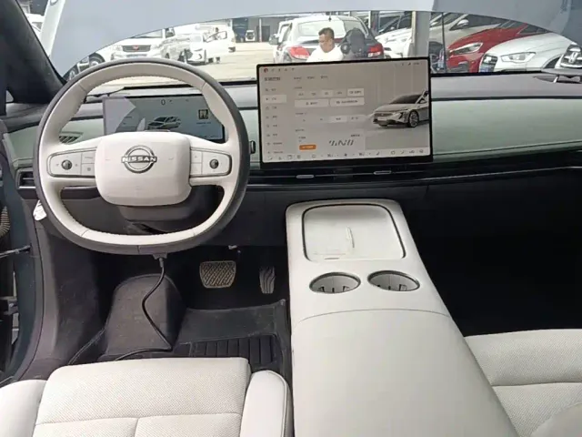 Nissan N7 — Фото автомобиля 9