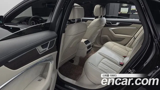 Audi A6 45 TFSI Premium — Фото автомобиля 25