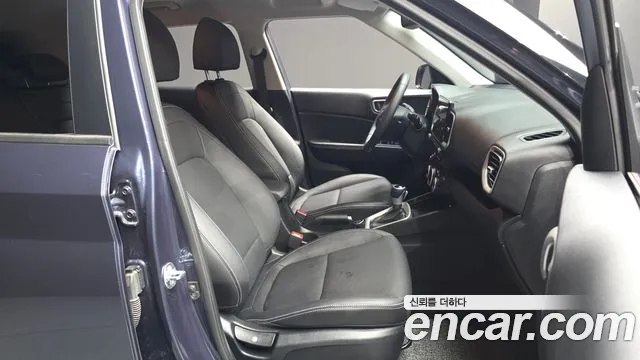 Hyundai Venue — Фото автомобиля 26