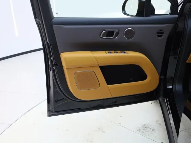 Li Auto i6 — Фото автомобиля 21