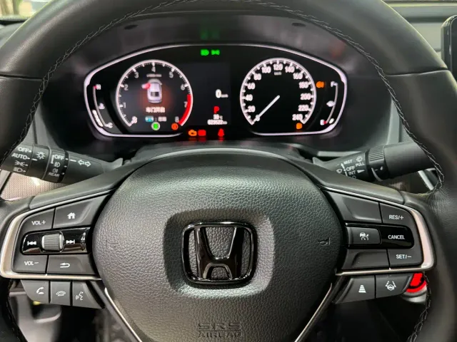 Honda Accord — Фото автомобиля 8